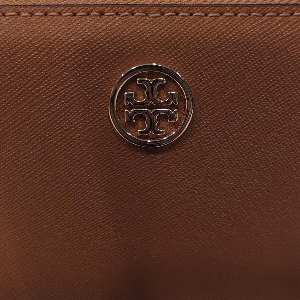 Tory Burch Robinson Continental Wallet - NEW